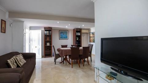 Townhouse for sale on Calle Secundino Delgado, San Fernando