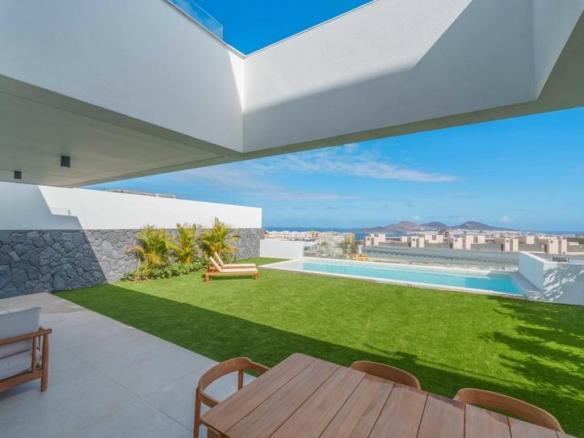 Townhouse for sale on Calle José Gómez Bosch Doctor, 1, Siete Palmas