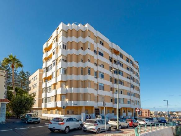 Apartment for sale on Calle Rafael Mesa y López, 63, Schamann – Rehoyas