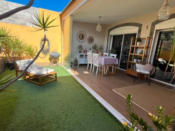 Townhouse for sale on Calle Osa Menor, 23, Playa del Hombre – Taliarte – Salinetas