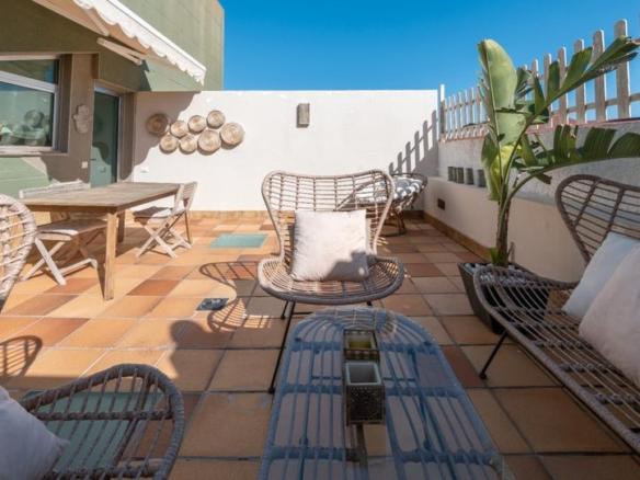 House or villa for sale on Calle Mariano José de Larra, 7, Playa del Hombre – Taliarte – Salinetas