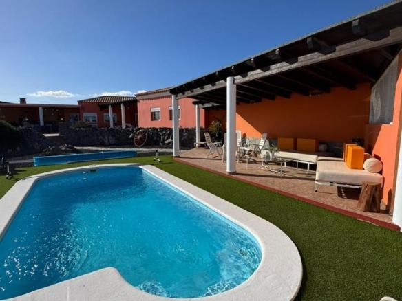House or villa for sale in Lugar Llanos de la Higuera Ip02, Juan Gopar