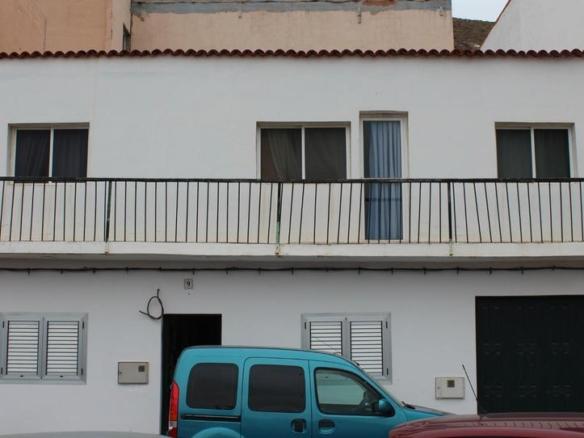 Townhouse for sale on Avenida Gran Canaria, Santa María de Guía de Gran Canaria