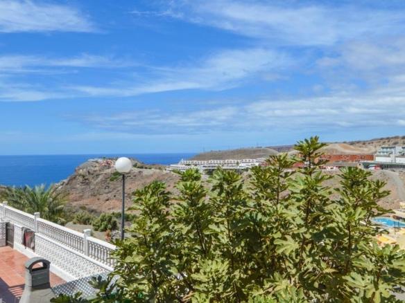 Duplex for sale in Puerto Rico