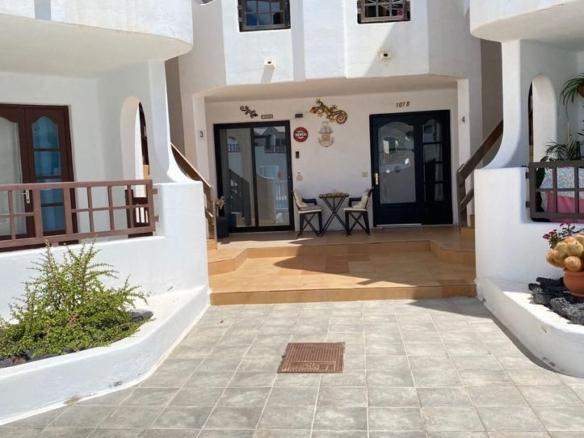 Apartment for sale in Costa Teguise