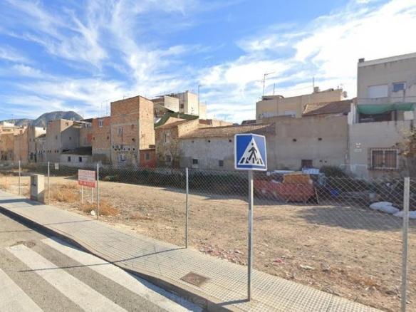 Residential property for sale on Calle Manuel el Zurdo, Beniaján