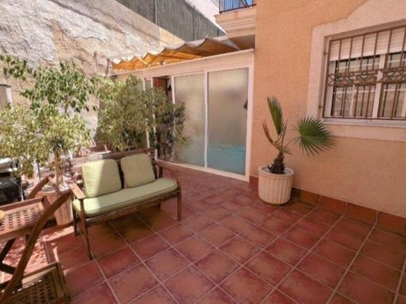 Townhouse for sale in El Alamillo