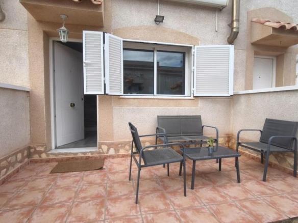 Duplex for sale in Collados Zieschang, Los Collados – Los Geraneos