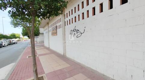 Commercial premises for sale on Calle Atocheros, Juan de Borbón