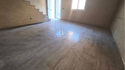 Townhouse for sale on Tablacho Moreno Street, El Esparragal