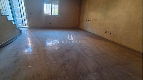 Townhouse for sale on Tablacho Moreno Street, El Esparragal