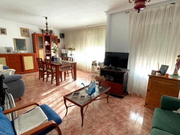 Apartment for sale in Alameda de Cervantes, San Mateo