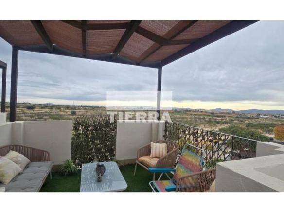 Penthouse for sale in Ronda Golf, Corvera