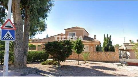 House or villa for sale on Calle Zahara, La Alcayna