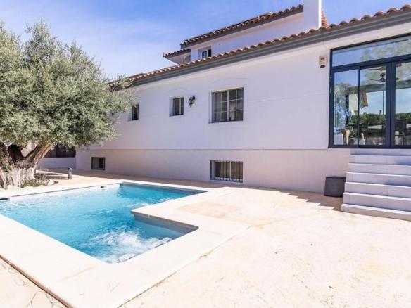 House or villa for sale on Doñana Street, La Alcayna