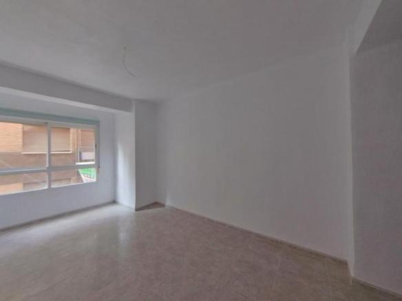 Apartment for sale on Calle Mayor, City Center