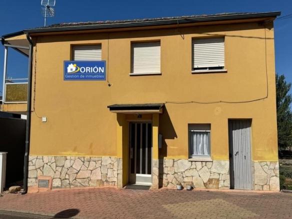 House or villa for sale on Calle del Teso, Carracedelo