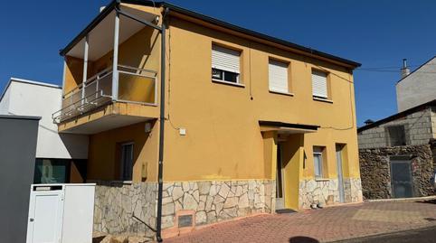 House or villa for sale on Calle del Teso, Carracedelo