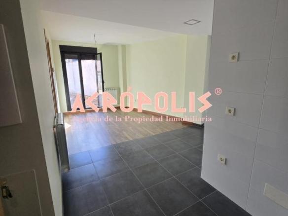 Duplex for sale at Emiliano Alonso Sanchez Lomba, 17, Puebla de Lillo