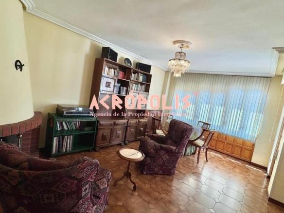 Apartment for sale in Las Escuelas, Boñar