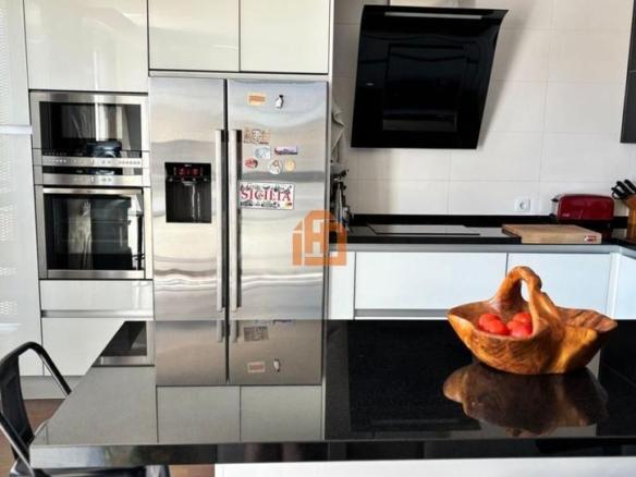 Apartment for sale in José Aguado, La Lastra