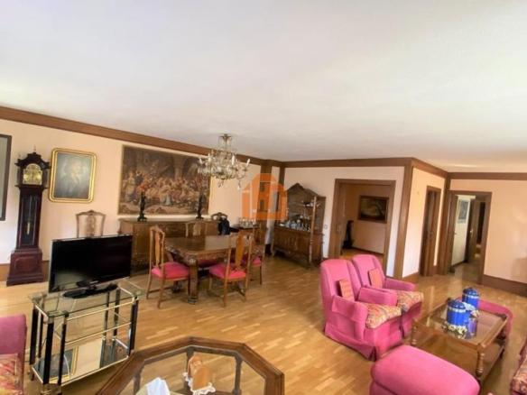 Apartment for sale in Carmen, City Center