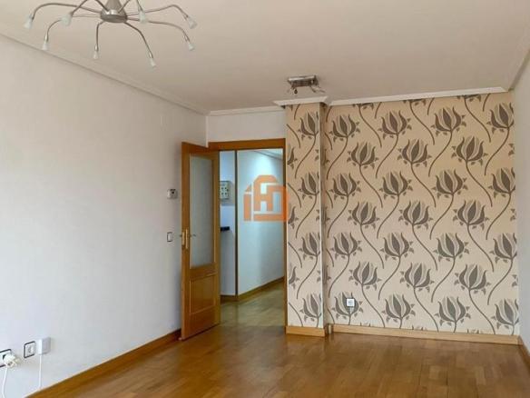 Apartment for sale in Sagitario, Puente Castro