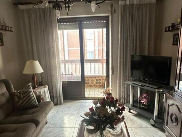 Apartment for sale on Avenida de Mariano Andrés, 102, Las Ventas