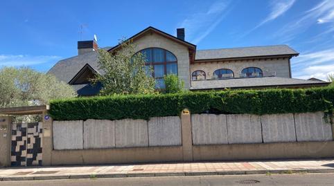 House or villa for sale on Calle Ejército del Aire, Las Eras de Renueva