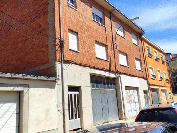 Apartment for sale on Calle Fragua in St Maria Par, Santa María del Páramo