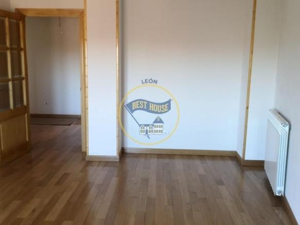 Apartment for sale in Puente Castro