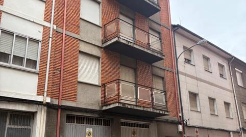 Building for sale in Flores de Sil – La Placa