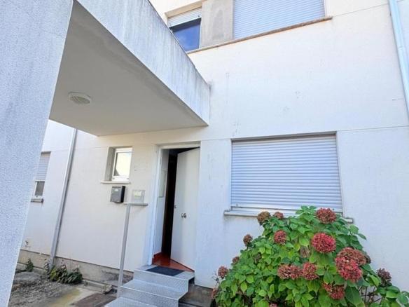 Townhouse for sale in Arganza