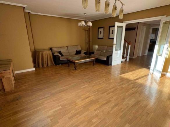 Duplex for sale in Las Eras de Renueva