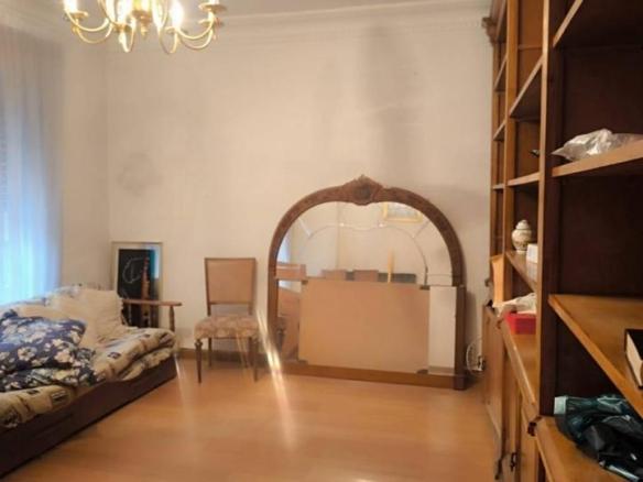 House or villa for sale on Calle Alfonso VI, San Mamés – La Palomera