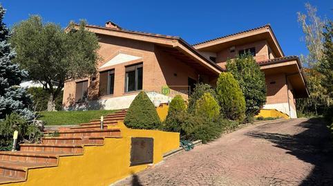 House or villa for sale in Los Acebos, 36, Sariegos