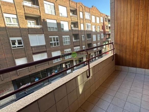 Apartment for sale in Máximo Cayón Waldaliso, San Claudio – La Chantría