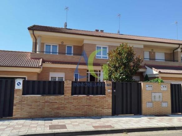 House or villa for sale in Las Barreras, Villaquilambre