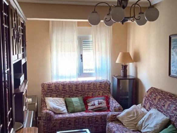 Apartment for sale in Palomera, San Mamés – La Palomera
