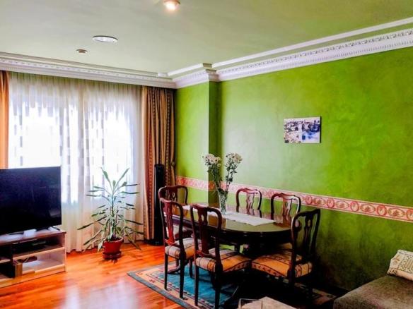 Apartment for sale on Avenida de América, 13, Zona Alta
