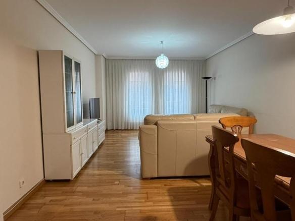Apartment for sale on Calle del Camino de Santiago, Centro