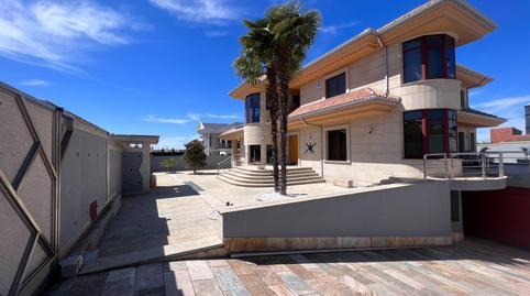 House or villa for sale in Las Eras de Renueva