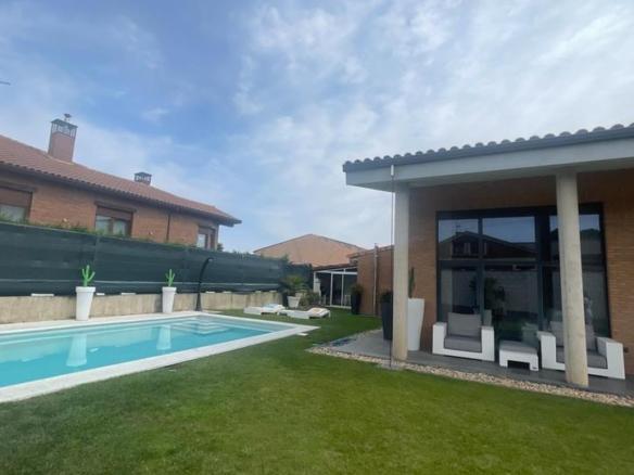 House or villa for sale in Cuadros
