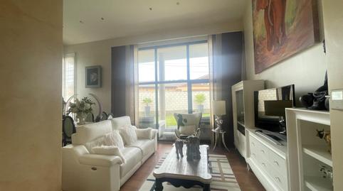 House or villa for sale in Cuadros