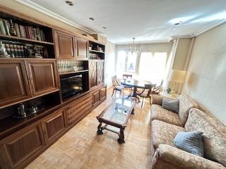 Apartment for sale on Avenida Suero de Quiñones, 20, City Center