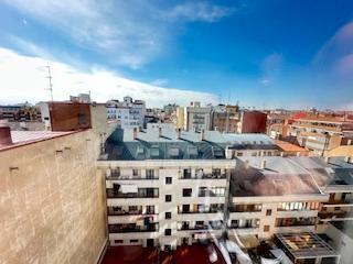 Apartment for sale on Avenida Suero de Quiñones, 20, City Center