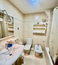 Apartment for sale on Juan Madrazo Street, 10, City Center