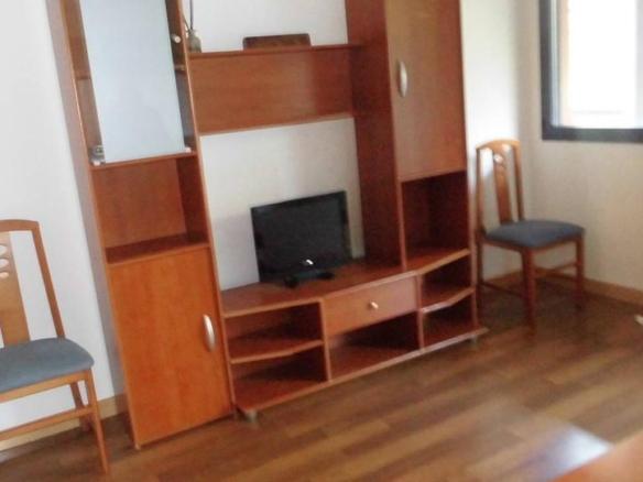 Apartment for sale in Dos Hermanas, San Claudio – La Chantría