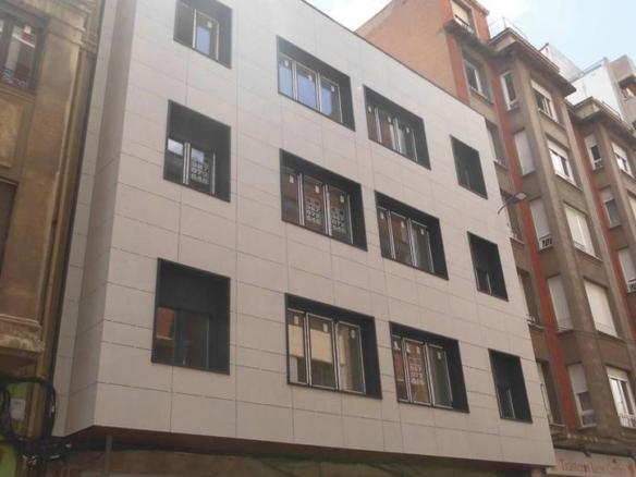 Apartment for sale in Lucas de Tuy, City Centre