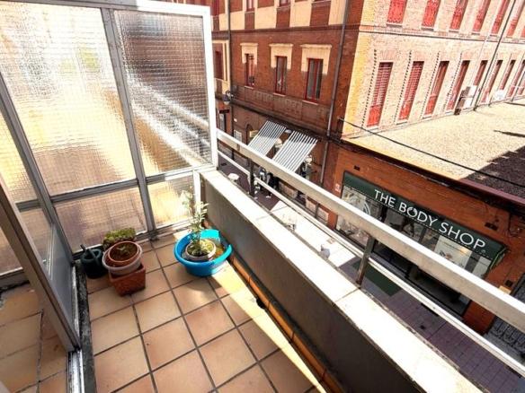 Apartment for sale on Villafranca Street, City Center